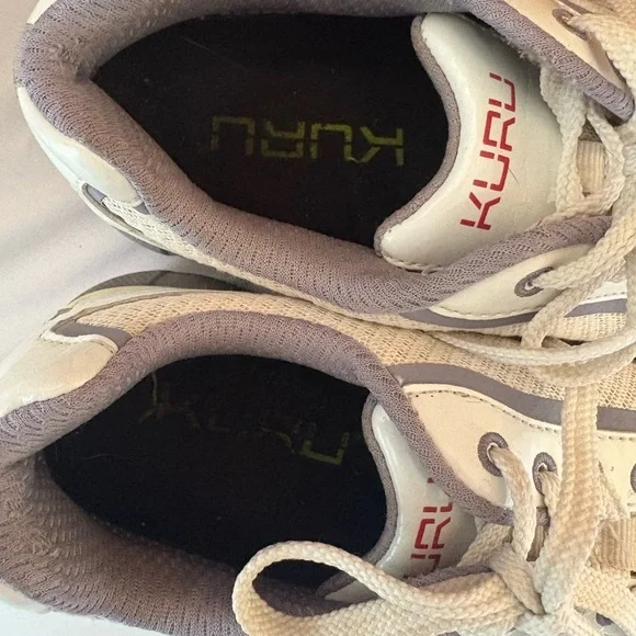KURU Carrera Sneakers in Cream and Gray with Red Accents - Picture 12 of 14